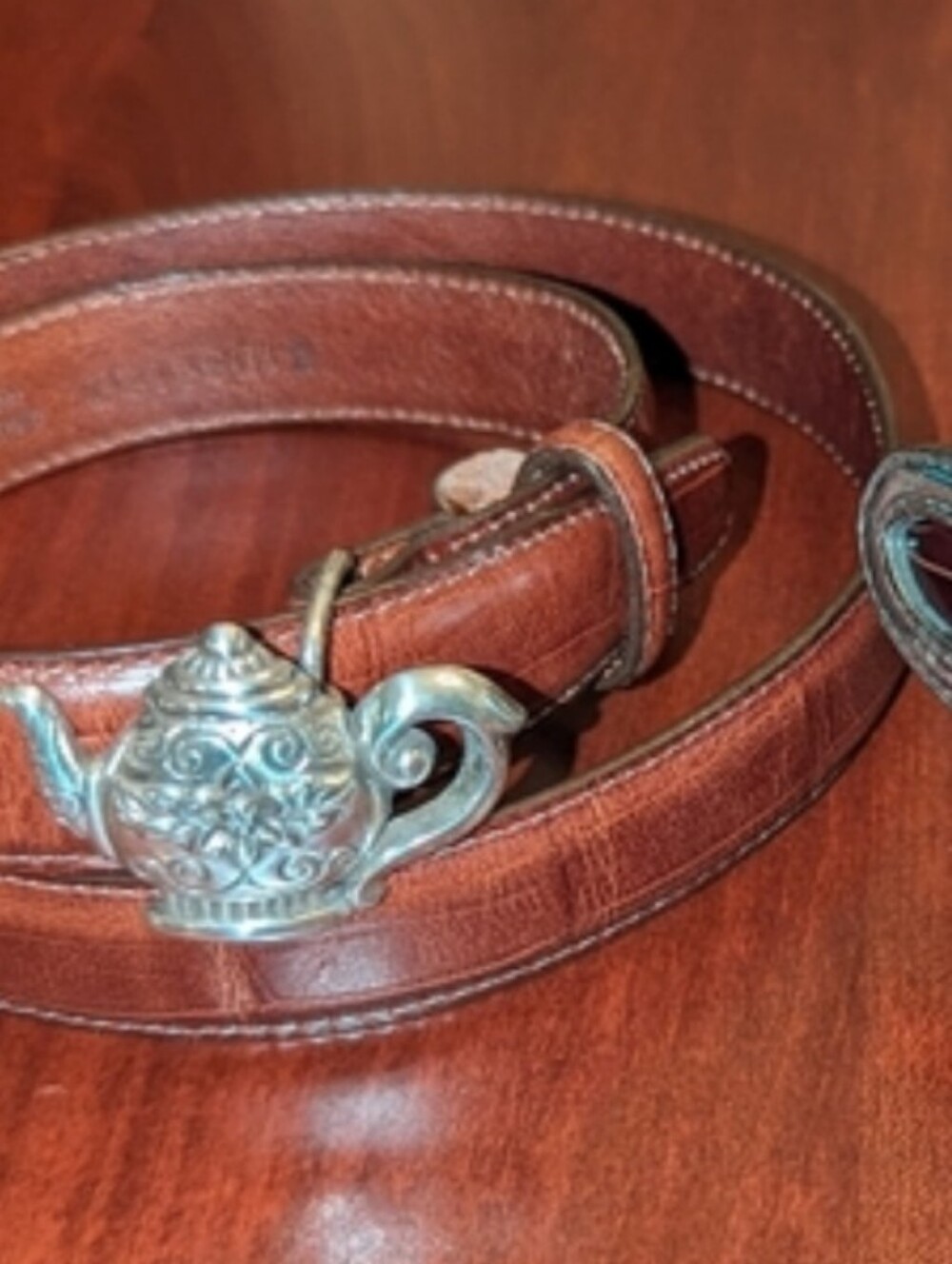 Vintage Talbots Brighton collaboration leather belt With Teapot Buckle. Size M